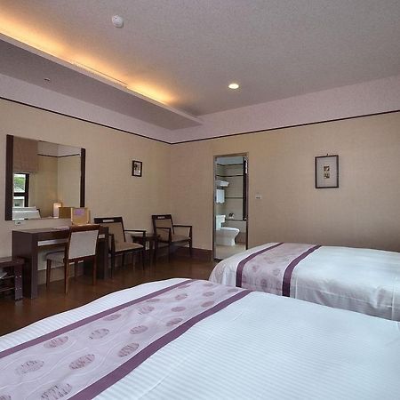 A-San Hot-Spring Hotel Джиаоси Екстериор снимка