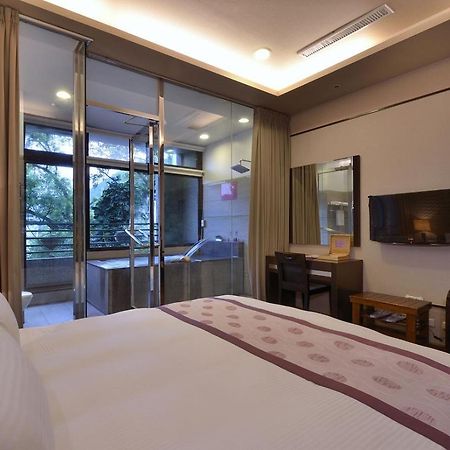 A-San Hot-Spring Hotel Джиаоси Екстериор снимка
