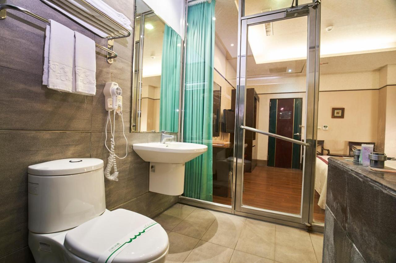A-San Hot-Spring Hotel Джиаоси Екстериор снимка