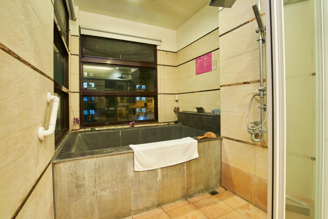 A-San Hot-Spring Hotel Джиаоси Екстериор снимка