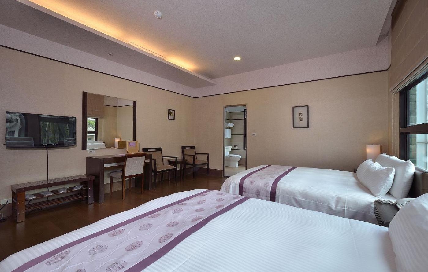 A-San Hot-Spring Hotel Джиаоси Екстериор снимка