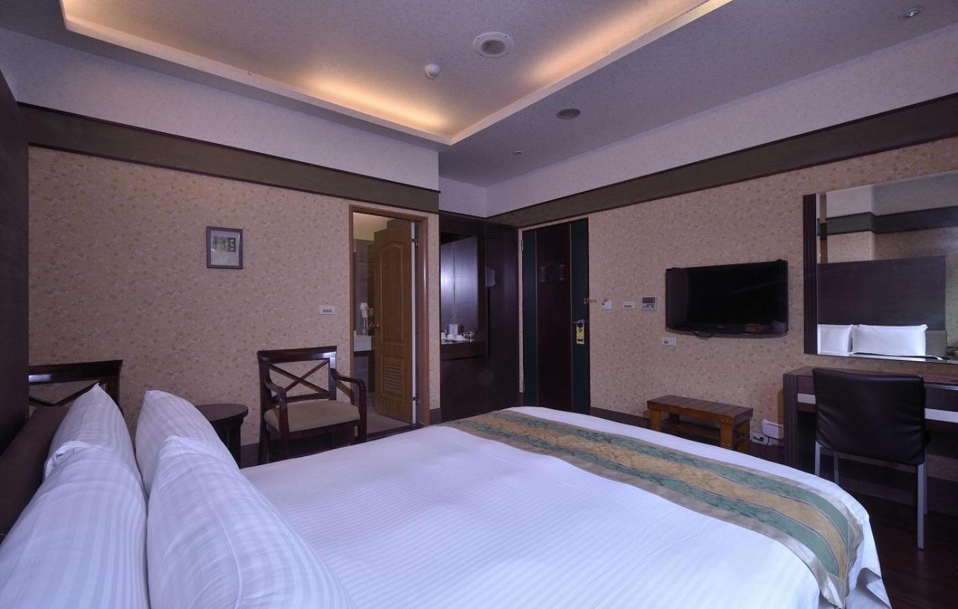 A-San Hot-Spring Hotel Джиаоси Екстериор снимка