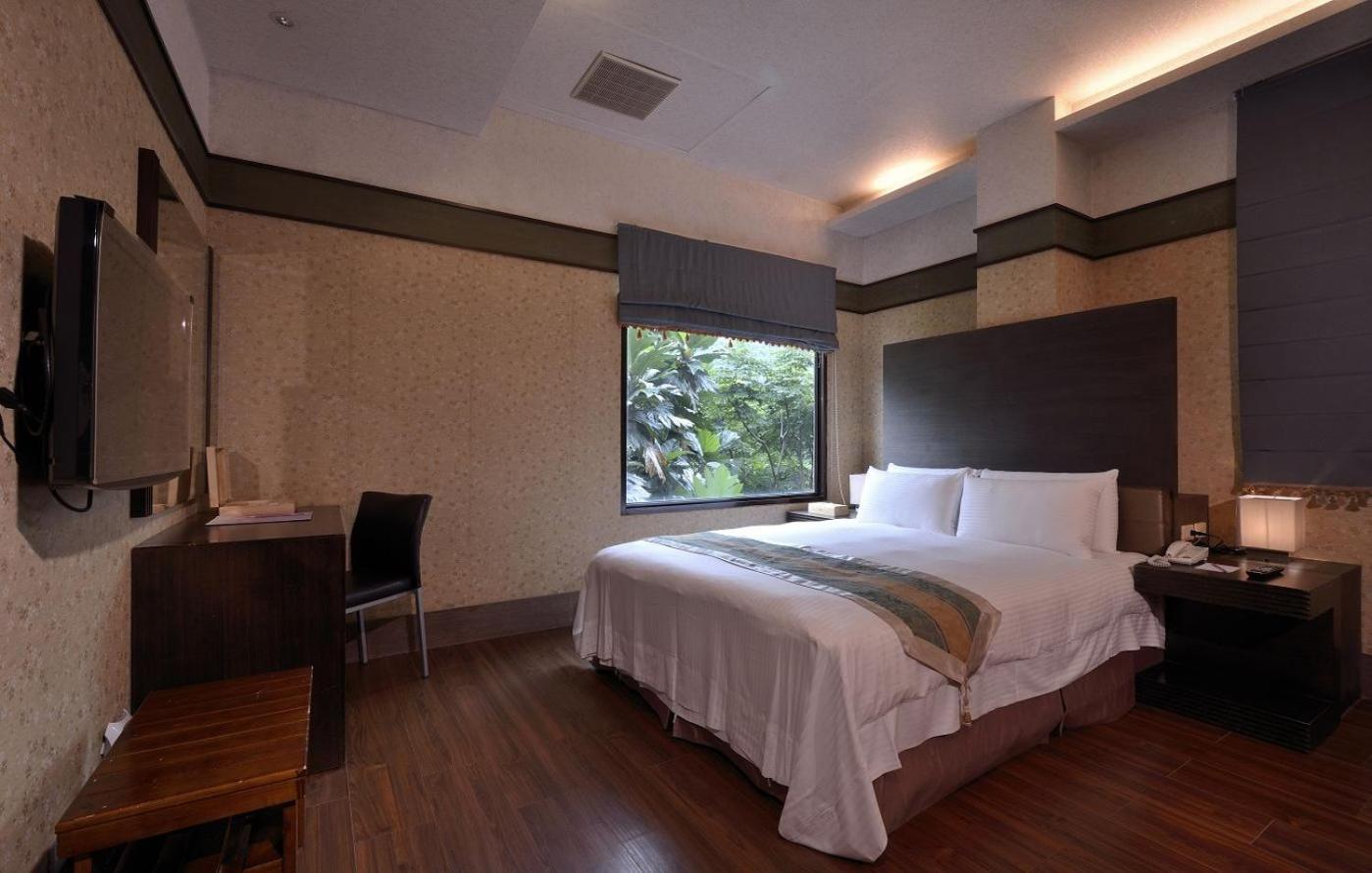 A-San Hot-Spring Hotel Джиаоси Екстериор снимка